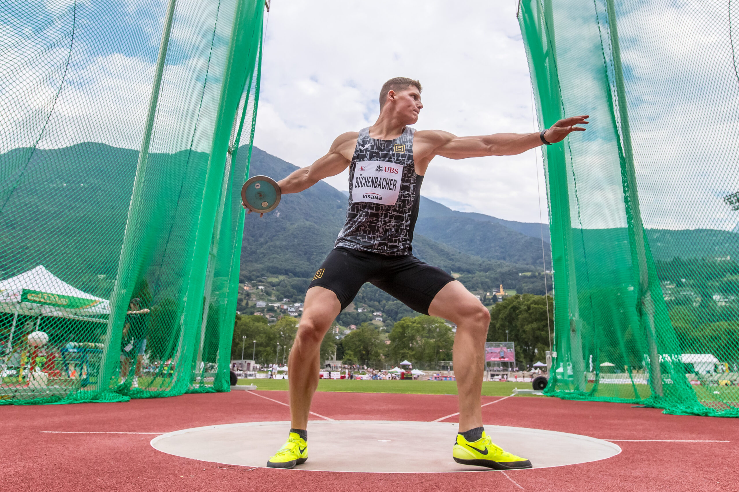 1. Winterwurf SM in Luzern mit 5 erfolgreichen OB Athletinnen und Athleten im Diskus