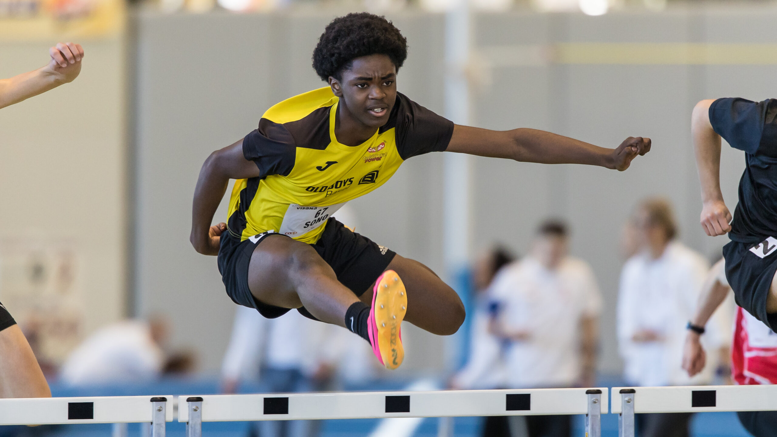 Zack Sono und Ramòn Roppel gewinnen zusammen 5 Medaillen an der SM Halle Nachwuchs in Magglingen