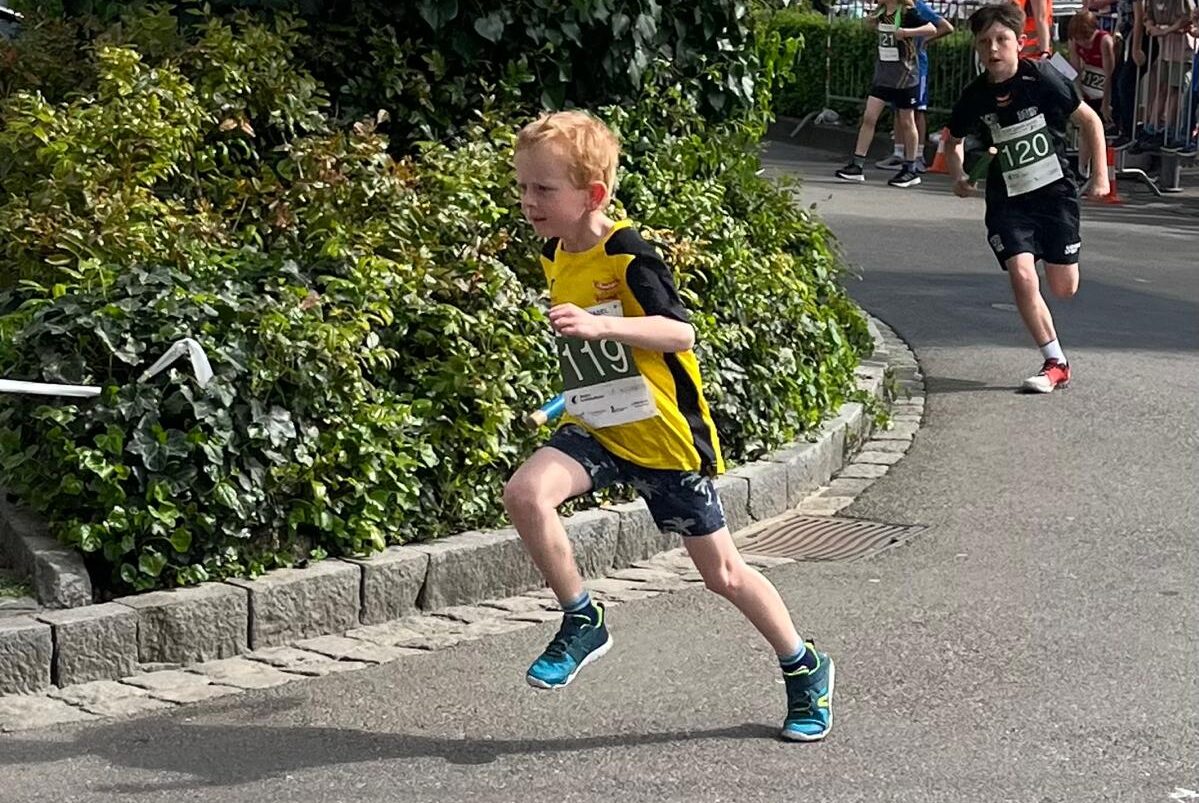 Neun Podestplätze am Quer durch Basel
