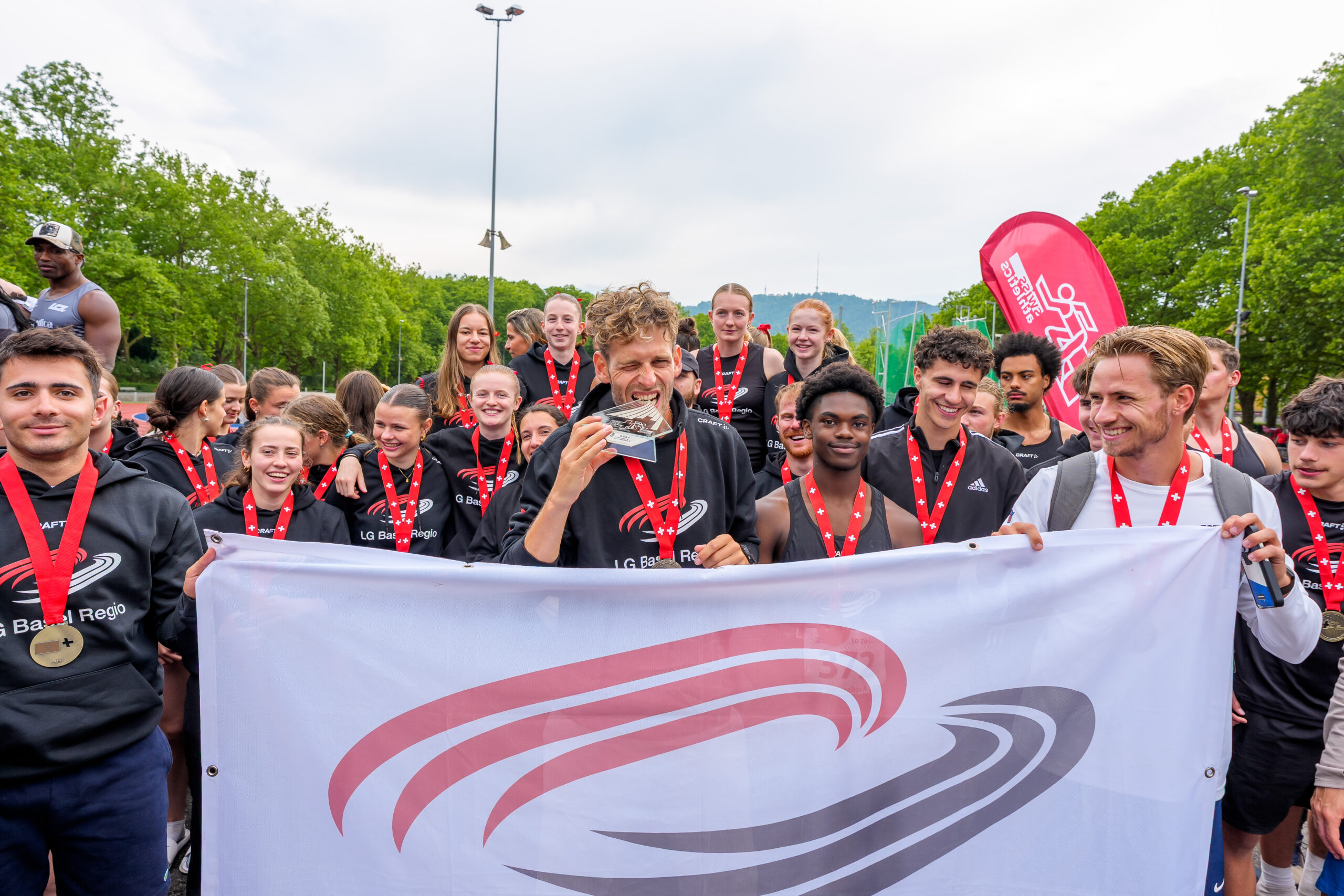 Die LG Basel gewinnt Bronze in der NLA der Schweizer Vereins-Meisterschaften